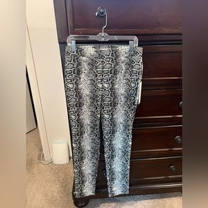 Size 10 brand new Calvin Klein snake pattern leggings
